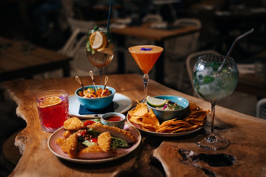 Tapas & cocktails